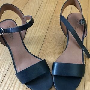 Lucky brand black strap heels size 9